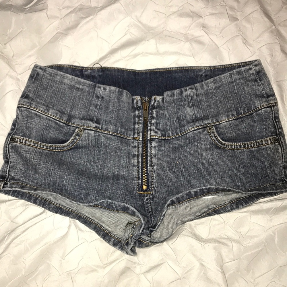 CARMAR Front Zip Denim Shorts